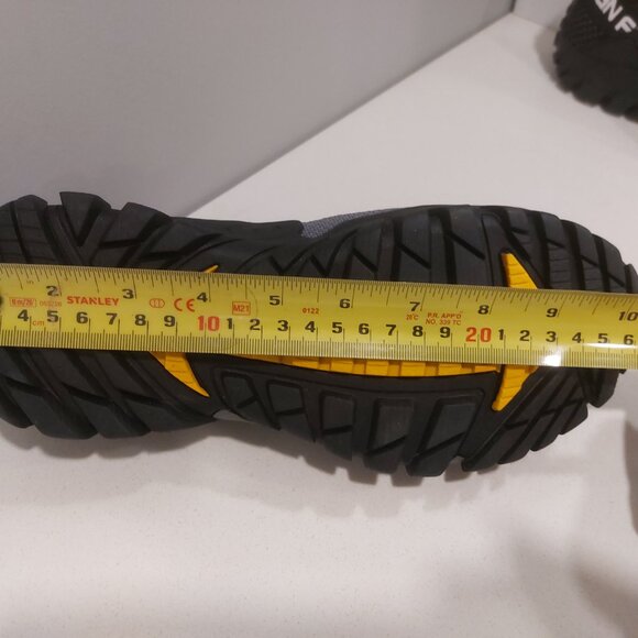 BNWT Furuian Safety Shoes - Picture 7 of 13